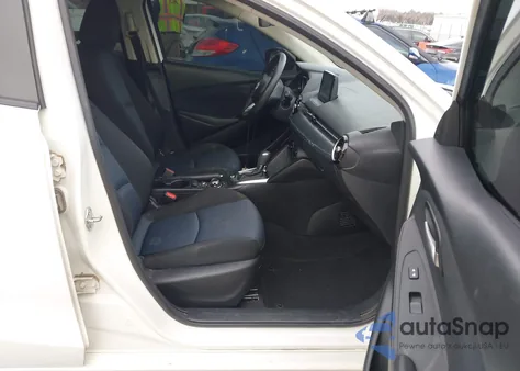 2019 Toyota Yaris Le из США, поврежденный, VIN 3MYDLBYV4KY502654